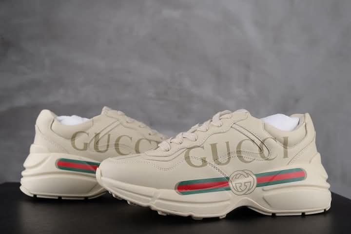 Rhyton Leather Sneaker