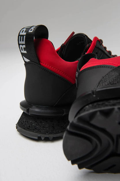 Replay Field "Black & Red"