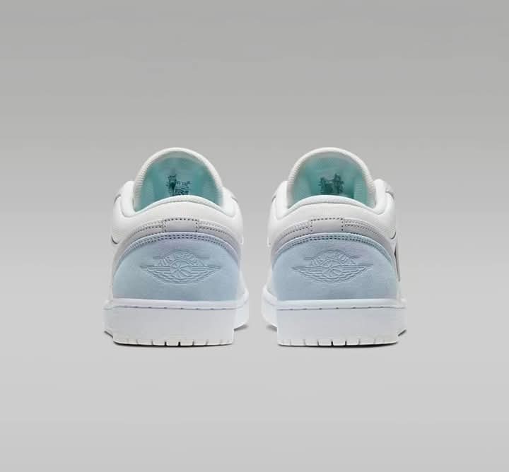 Air Jordan 1 Pow "Sky Grey"