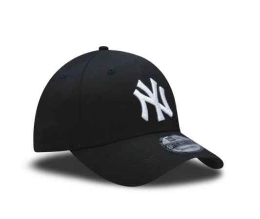New York Yankees 9Forty Adjustable Black & White