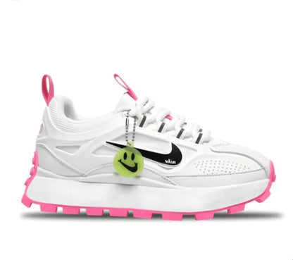 Nike Bailleli White & Pink