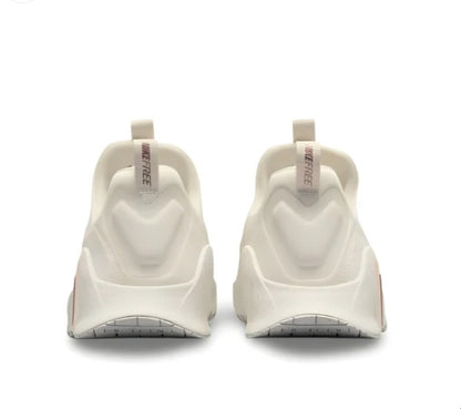 Nike Free Metcon 6 Guava Ice & Sail, Metallic Red Bronze