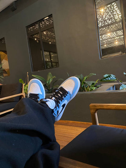 Air Jordan 1 University Blue