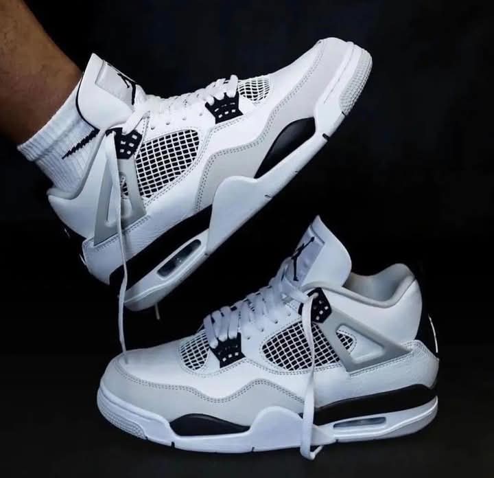Jordan 4 Retro